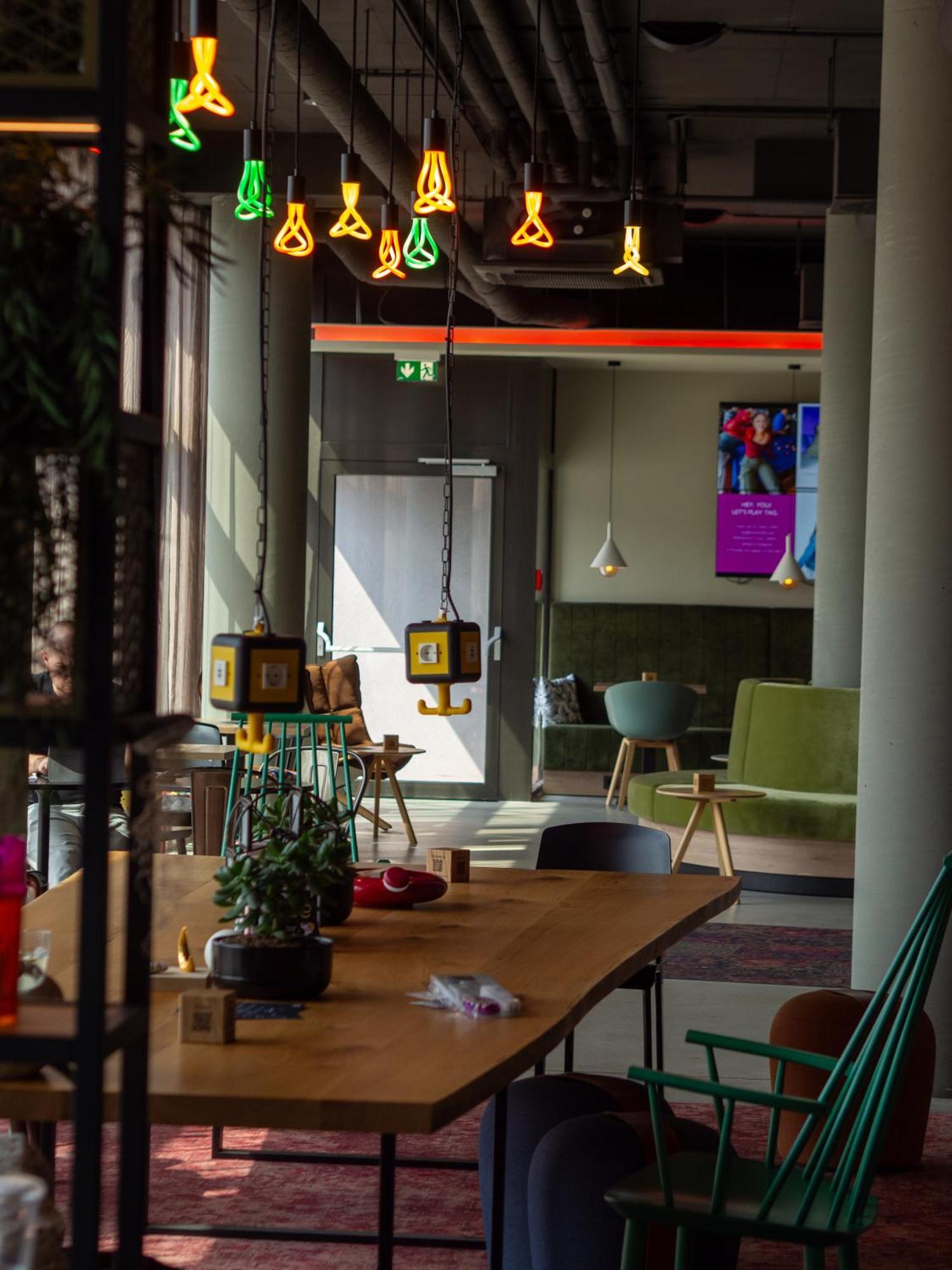 Moxy Vienna City East Exterior foto